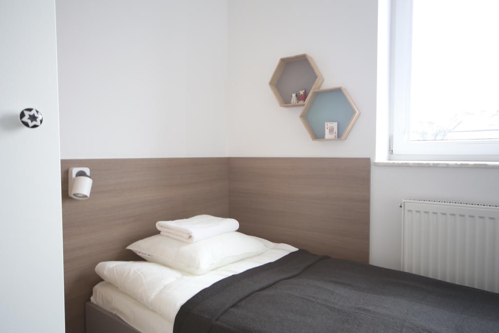 Sport Hostel Chodakowska Warszawa Екстериор снимка